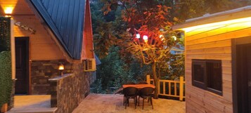 Bungalow Business, vistas al río | 1 dormitorio y wifi gratis