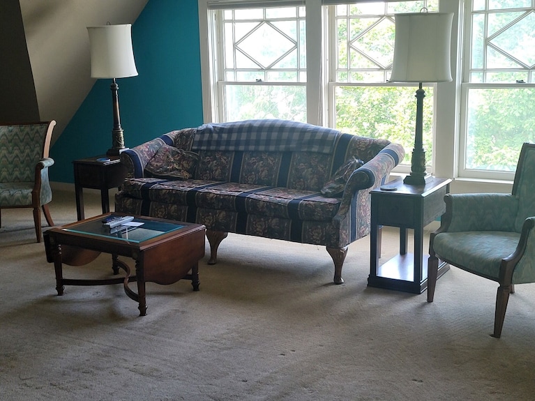 2br 1ba, 3rd Floor Apt, Near Dwtn Waterloo, Adults Only - Cedar Falls, IA