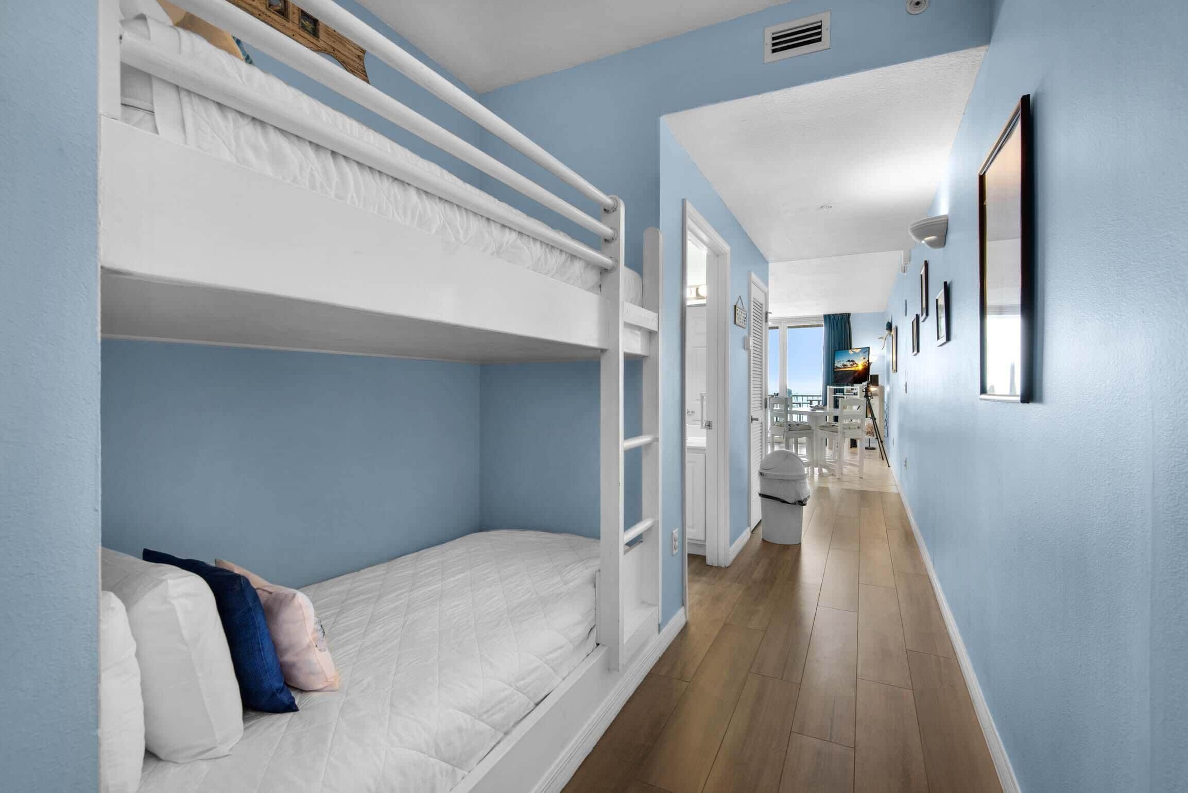 Condo, 1 King Bed with Sofa bed (Inn At Summerwind 304 - Hooked on the) | 1 bedroom