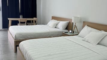 Comfort Apartment, 2 Queen Beds, Kitchen, Poolside | 1 bedroom, individually furnished, blackout drapes, iron/ironing board