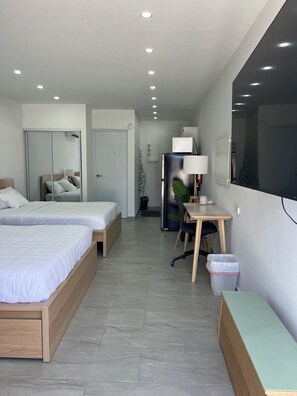 Comfort appartement, 2 queensize bedden, keuken, aan het zwembad | Woonruimte | Smart-tv, Netflix, Hulu en streamingdiensten