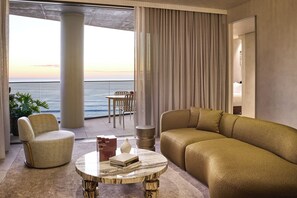 Zimmer, 2 Schlafzimmer (Home Ocean) | Wohnbereich | 55-Zoll-LED-Fernseher mit Digitalempfang