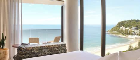 Studio, 1 King Bed (Ocean XL) | Minibar, in-room safe, individually decorated, individually furnished