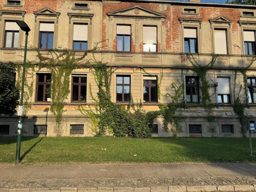 Hübscher Wohnen-Geräumige Ferienwohnung im Gutshaus nahe Saale und Elbe