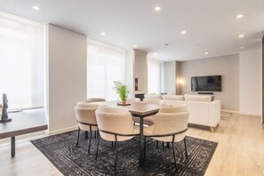 3 bedrooms - Classy 3BR Apartment in Usaqu n (Bogotá)