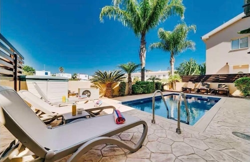 Villa Marianna in Cape Greko with heated pool