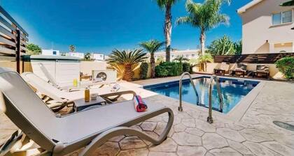 Villa Marianna in Cape Greko with heated pool