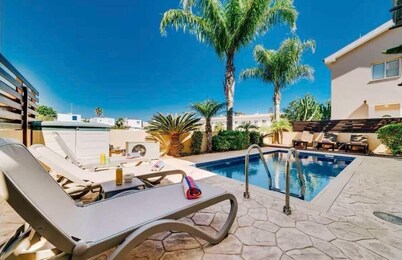 Villa Marianna in Cape Greko with heated pool
