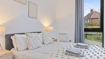 1 bedroom, iron/ironing board, Internet, bed sheets