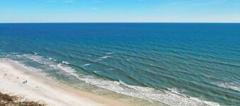30A Grayton Beach, Pool, Bikes, Free Shuttle to Beach, 3 Bedrooms Plus Loft