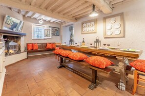 Condo, Patio, Garden View | Dining room - Casa Rebe Casalguidi Garden Wifi (Serravalle Pistoiese)