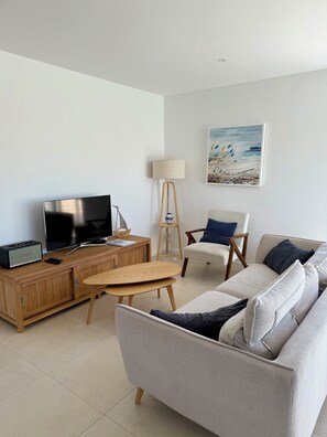 Smart TV, stereo - Port-Manec'h, house with pool - beach within walking distance (Finistère)