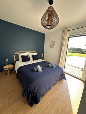 4 bedrooms, iron/ironing board, free WiFi - Port-Manec'h, house with pool - beach within walking distance (Finistère)