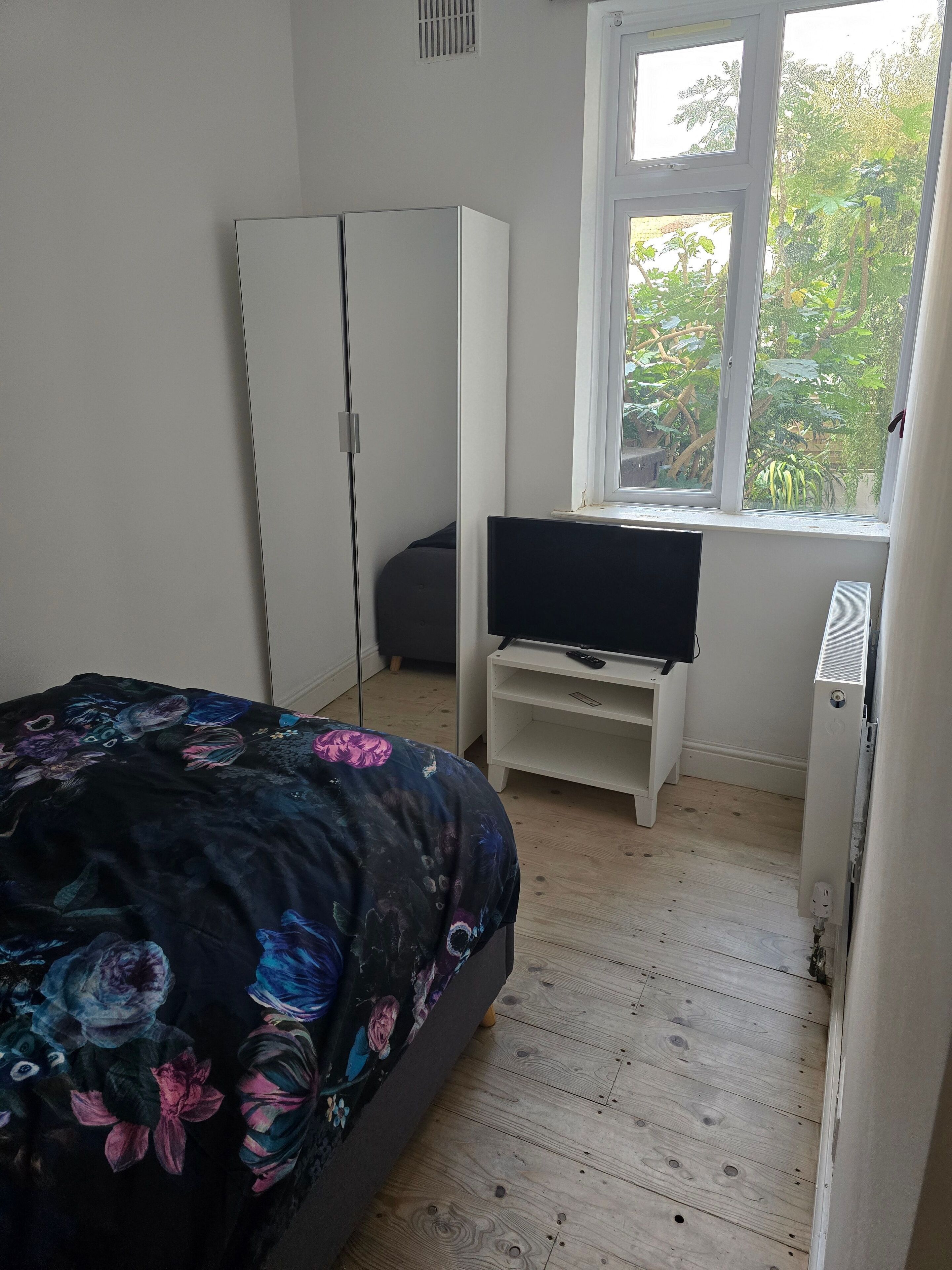 Shared Dormitory, 1 Bedroom, Smoking, Patio | 1 bedroom