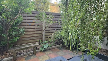 Shared Dormitory, 1 Bedroom, Smoking, Patio | Garden