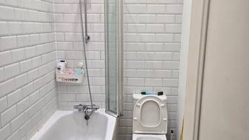 Shared Dormitory, 1 Bedroom, Smoking, Patio | Bathroom
