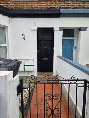 Gemeinsamer Schlafsaal, 1 Schlafzimmer, Raucher, Terrasse | Eingangsbereich