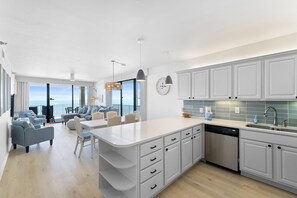 Condo, Multiple Beds (Romar Place 806) | Interior