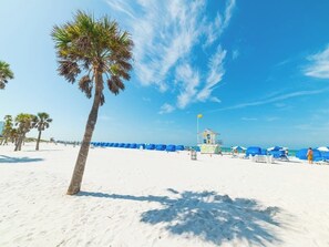 Beach towels - Near LegoLand -Family friendly 4 bedroom house with games & Pool in Winter Haven (Winter Haven)