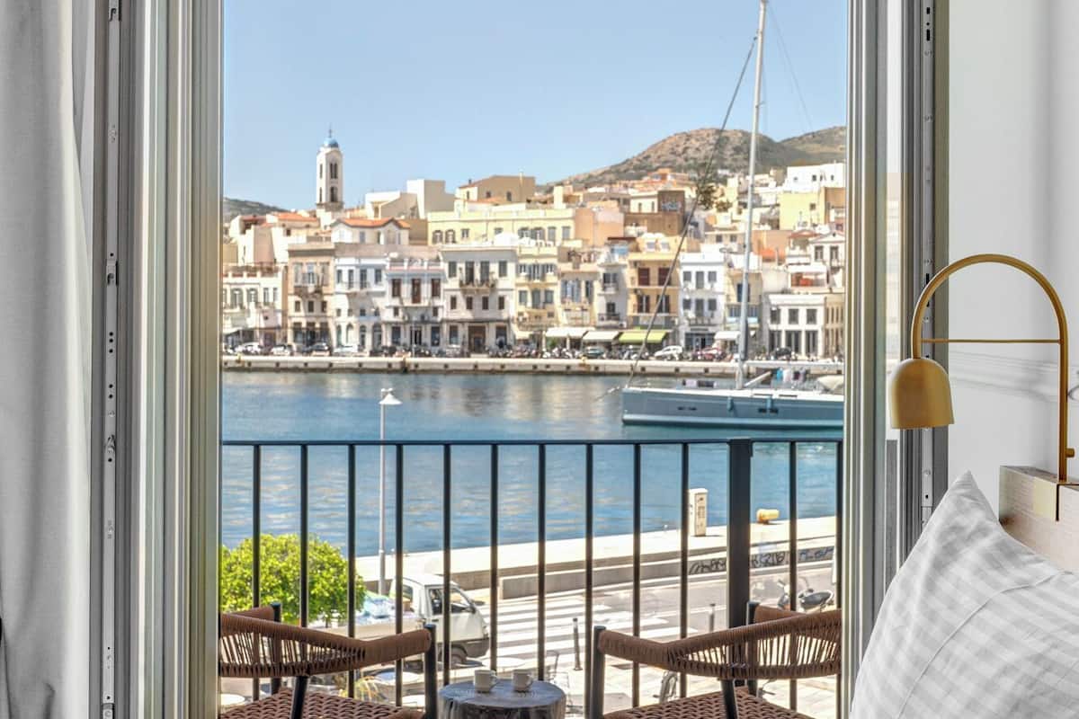 Luxury Double or Twin Room, Balcony | In-room safe, laptop workspace, blackout drapes, soundproofing