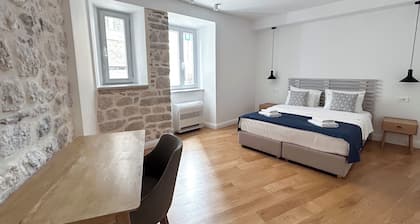 Nest Ozana