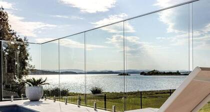 Ultimate Lakefront | Pool + Sleeps 12