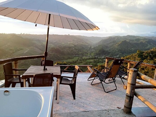 Comfort Cabin, Balcony, Valley View | Terrace/patio