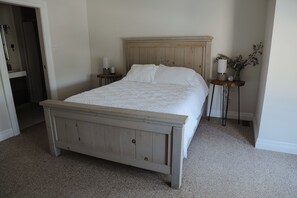 3 chambres, bureau, fer et planche à repasser, Wi-Fi gratuit