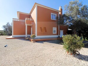 Villa, para fumadores | 5 habitaciones 