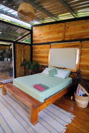 1 dormitorio y ropa de cama