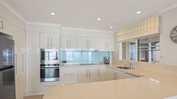 Microwave, oven, stovetop, dishwasher