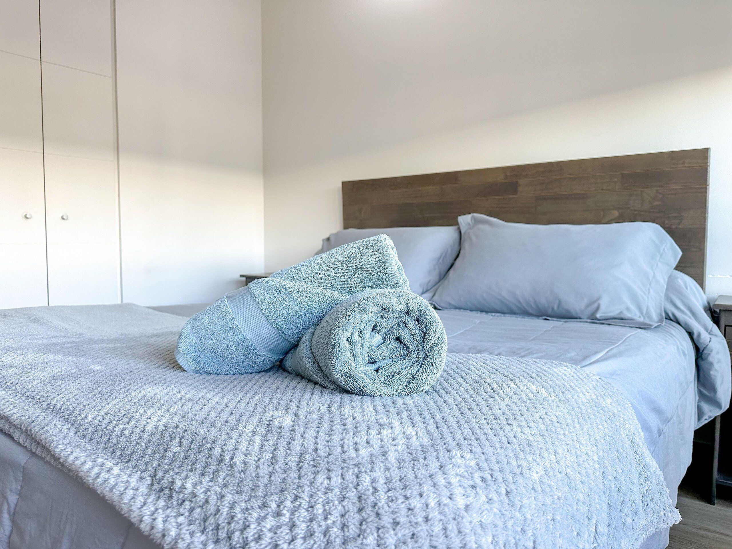 Apartment | Free WiFi, bed sheets