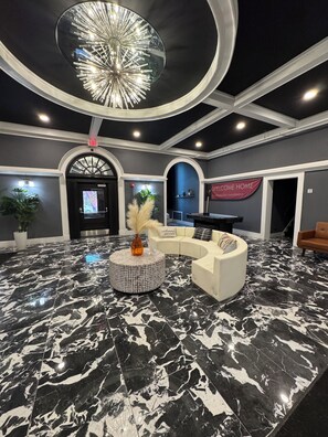 Lobby - The Peace Palace! 
Fabulous 2-bedroom apartment, close to downtown Detroit. (Detroit)