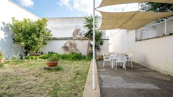 Vila standard, vários quartos (Dimora Del Mare Near The Sea) | Opções para refeição ao ar livre
