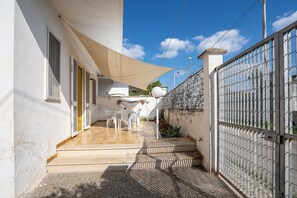 Villa estándar, varias habitaciones (Dimora Del Mare Near The Sea) | Terraza o patio