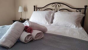 3 habitaciones, wifi gratis y ropa de cama 