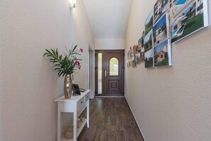 Interior - LIME - E&T apartments with a beautiful pool (Rabac)