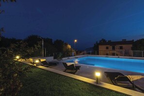 Pool - YELLOW - E&T apartments with a beautiful pool (Rabac)