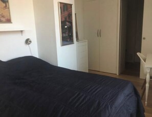 1 chambre, fer et planche à repasser, Wi-Fi gratuit, draps fournis