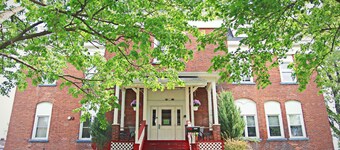 New! Foothills Lodge & Diner 1BR Sleeps 2