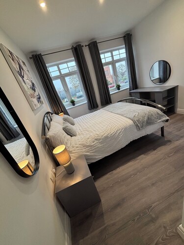 Charming modern one bedroom apartment complex