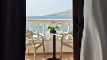 Deluxe Double Room with Sea View | Balcony