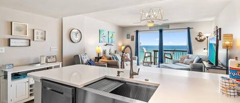 Apartamento, varias camas (Pelican Isle 512) | Interior