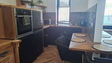 Fridge, microwave, oven, toaster