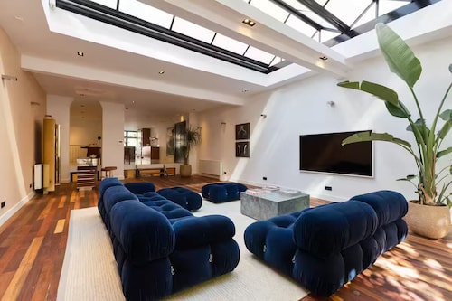 Luxury design loft (190m2) at canals