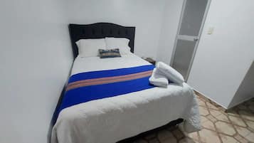 Classic Double Room | Laptop workspace, blackout drapes, iron/ironing board, free WiFi