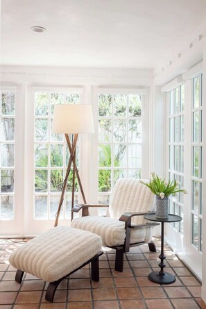 Interior - This duplex is a 2 bedroom(s), 2 bathrooms, located in Montecito, CA. (Montecito)