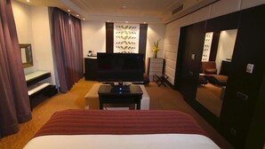 Suite – executive | Sengetøy av topp kvalitet, minibar, safe på rommet og strykejern/-brett