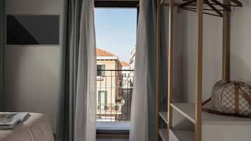 2 bedrooms, in-room safe, blackout drapes, soundproofing