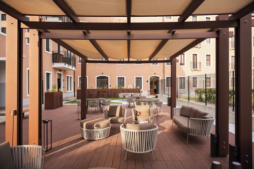 Palazzo Dei Guardiani